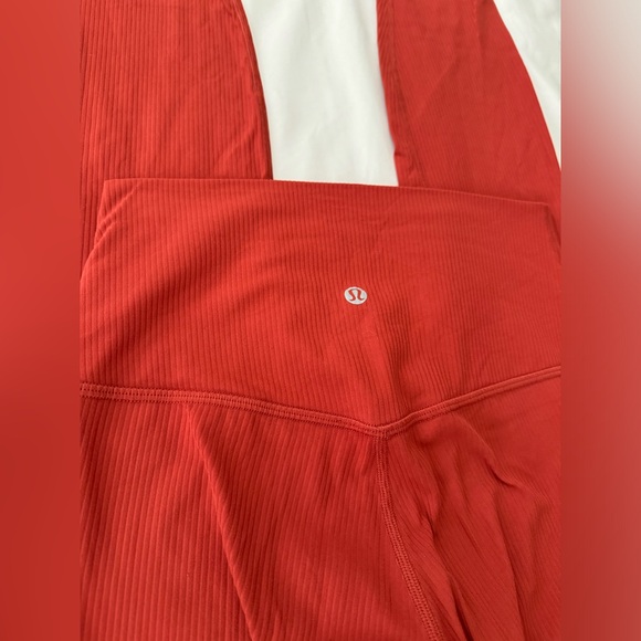Lululemon Align Ribbed High-Rise Pant 25"
Cayenne red orange fall autumn - Picture 6 of 12